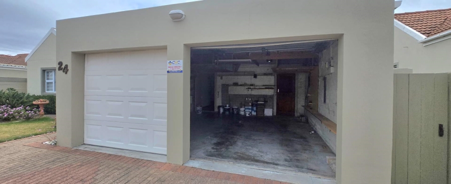 3 Bedroom Property for Sale in Franskraal Western Cape